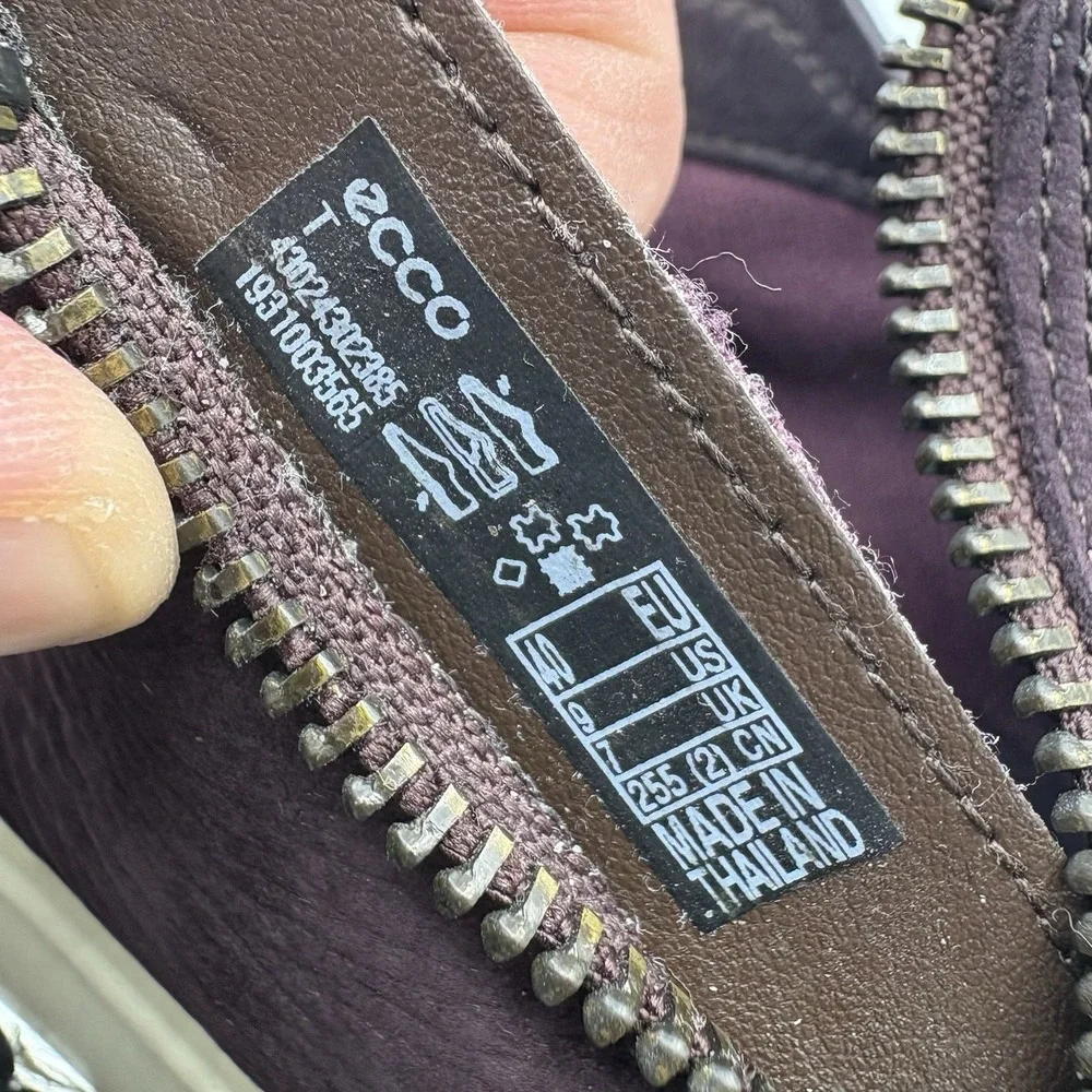 Ecco Sneaker Boot Womens Size 9 Soft 7 Zip Bootie Burgundy Purple Leather